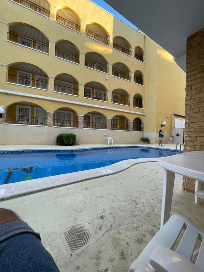 Casa Amarela Guesthouse, Algorfa Luaran gambar