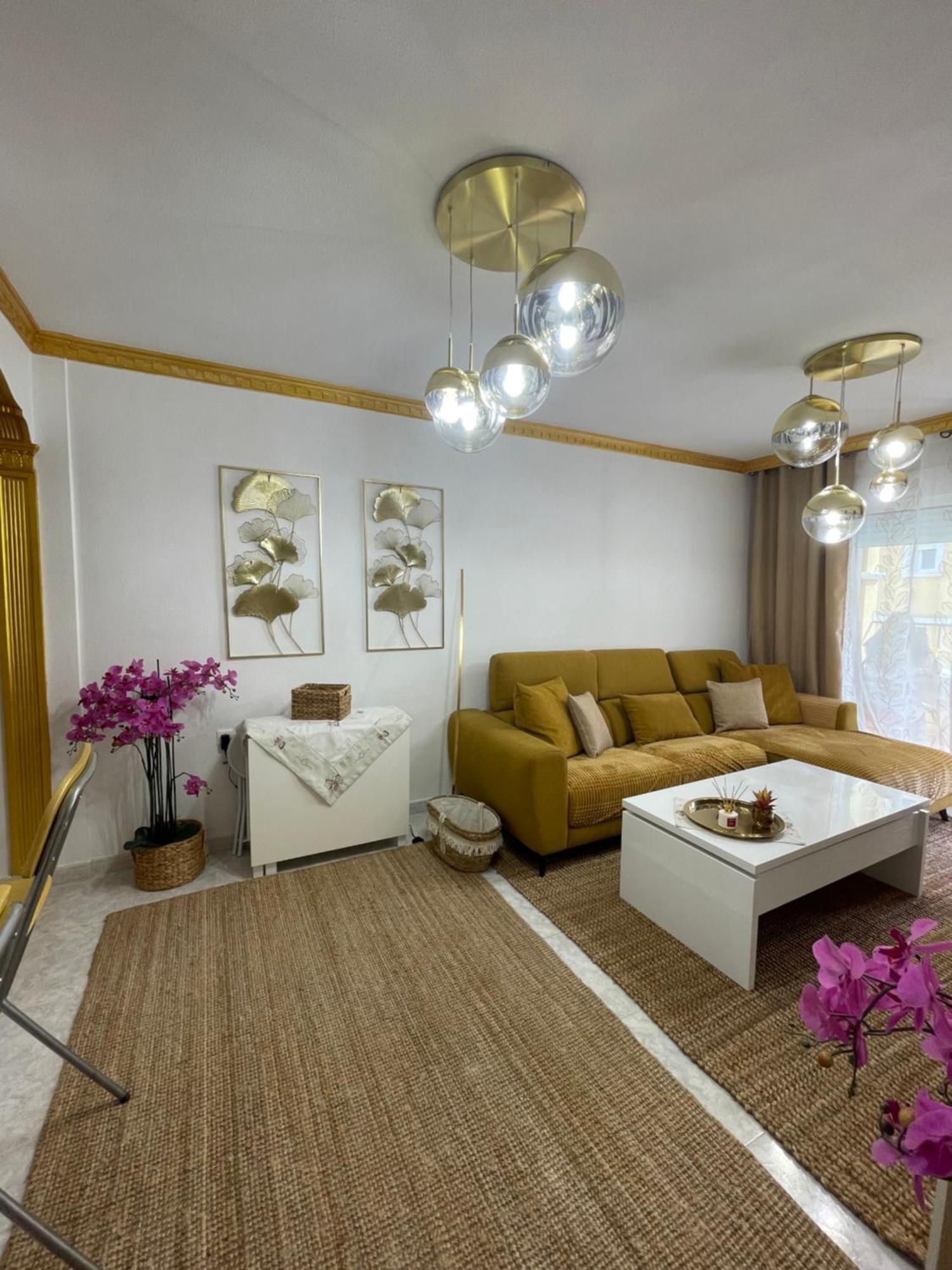 Casa Amarela Guesthouse, Algorfa Luaran gambar