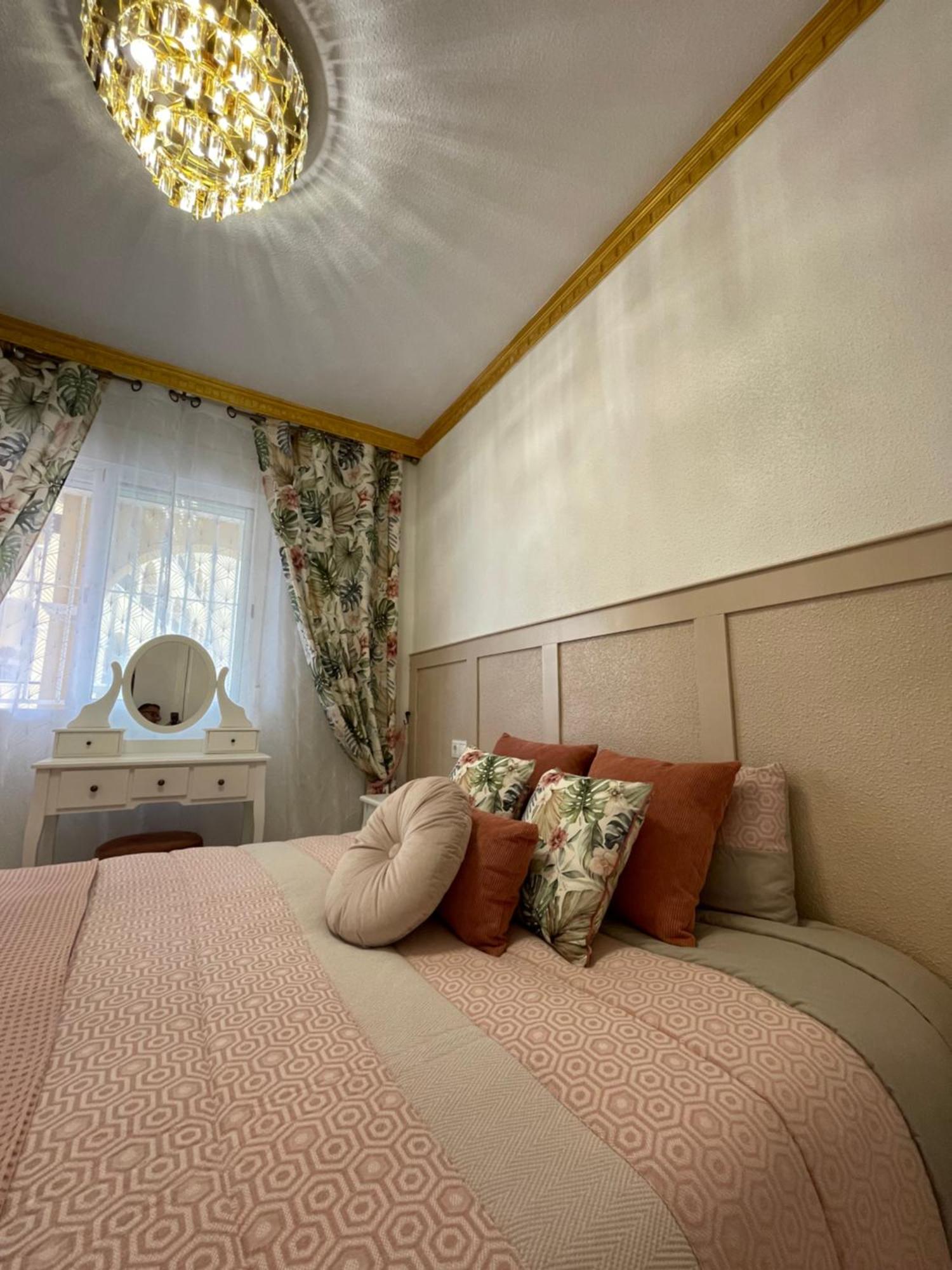 Casa Amarela Guesthouse, Algorfa Luaran gambar